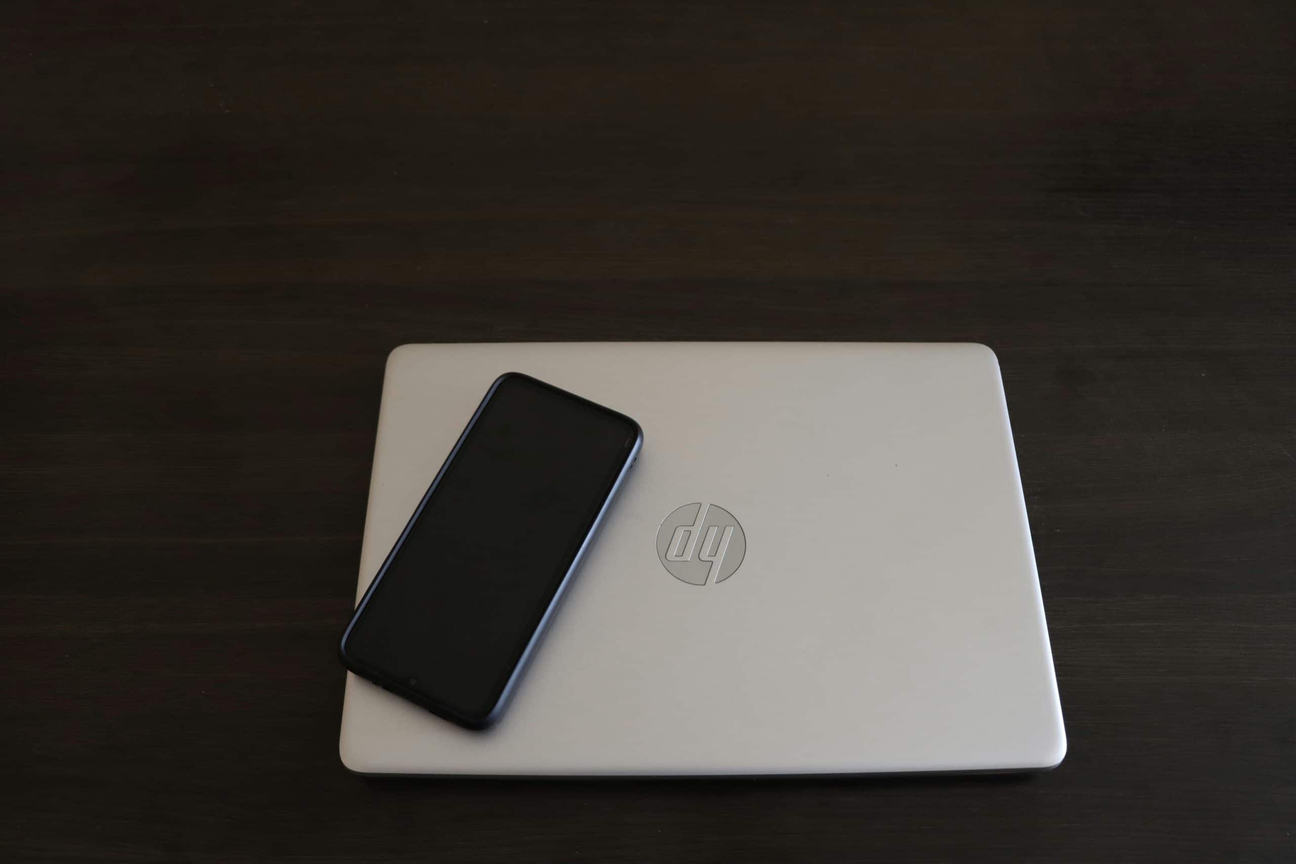 Phone Ban Showdown: Do Smartphones Belong in Classrooms?