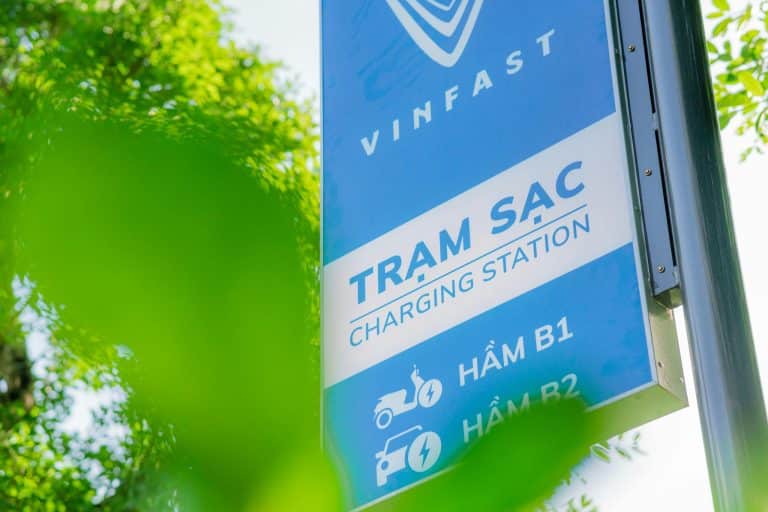 EV Battery Swapping: Will Gas Stations Become Power Stations?