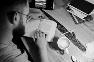 Smart Glasses for Dyslexia: Real-Time Text Simplification
