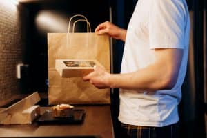 Packing Cubes vs. Compression Bags: Frequent Flyer Showdowns