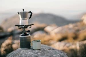 “Digital Detox” Vacations: Off-Grid Retreats with Emergency Wi-Fi