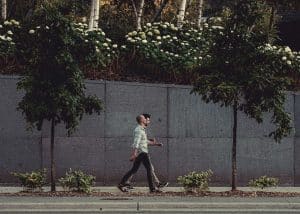 AI Career Coaches: Free Tools Outperforming Human Advisors